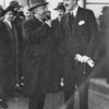 Aleksander Skrzyński, delegat RP przy Lidze Narodów w latach 1924-1925 (na zdjęciu po prawej) (Narodowe Archiwum Cyfrowe).