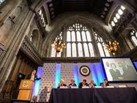 Minister Radosław Sikorski z wizytą w Londynie i Manchesterze