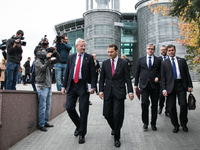 Ministrowie Sikorski i Bildt z wizytą w państwach PW