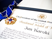 Medal Wolności J. Karskiego w Muzeum Miasta Łodzi