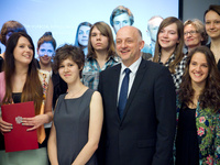 Konkurs na graficzną ilustrację motta MSZ rozstrzygnięty